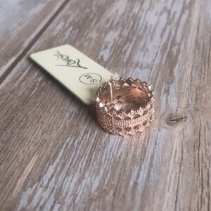 ❤️$2 NWT Lovisa Size S-M Rose Gold Lace Detail Ring